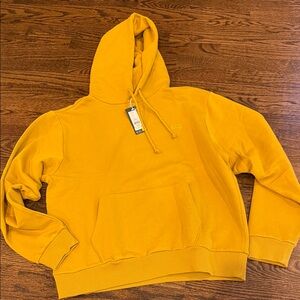 Alpine design wYellow Hoodie Sweater